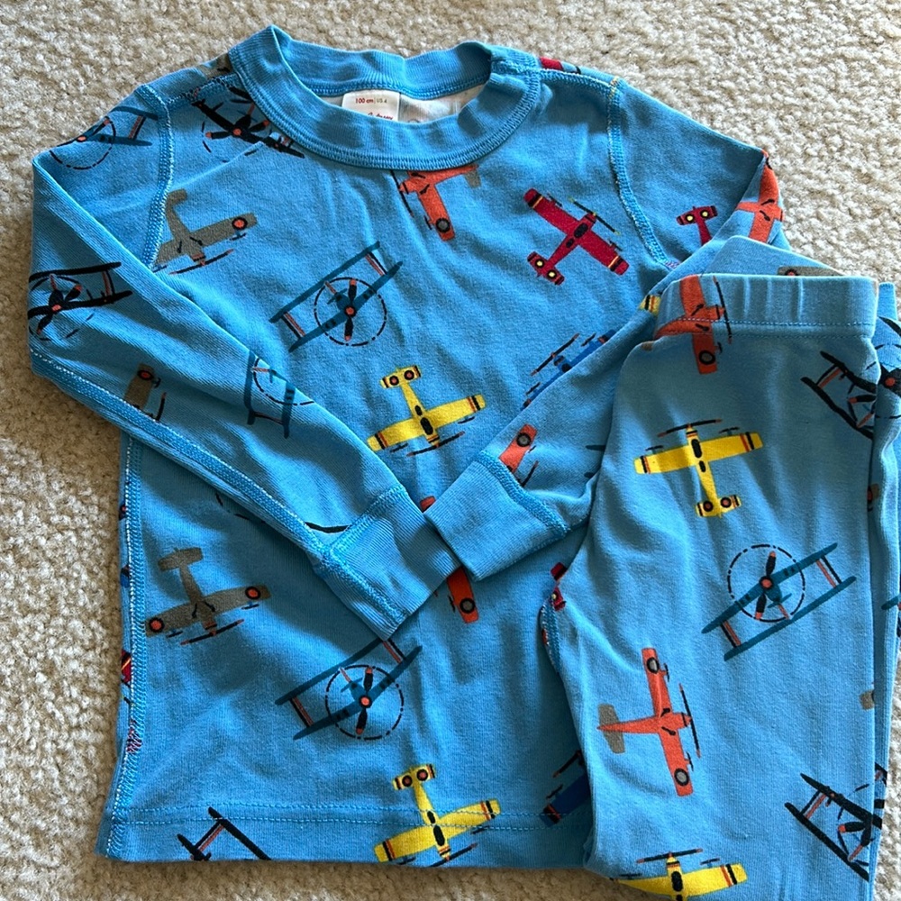 Hanna Andersson Size 4 100 plane pajamas